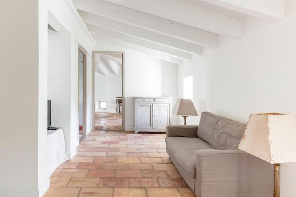 La Demeure Provencale Au Charme Suranne