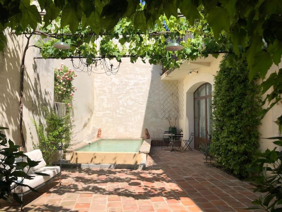 La Demeure Provencale Au Charme Suranne Nîmes