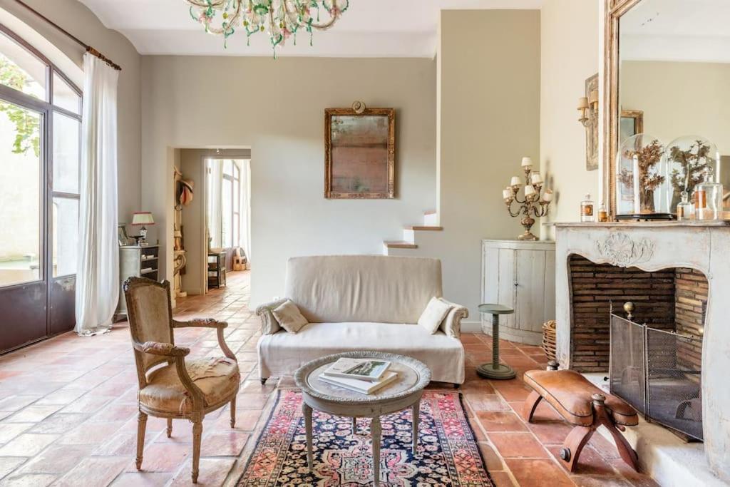 La Demeure Provencale Au Charme Suranne Villa *